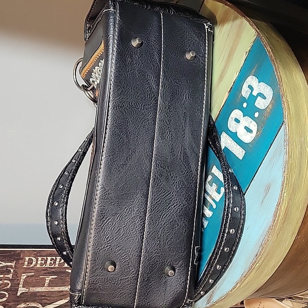 American Bling Western Conceal Carry Shoulder Bag - Picture 9 of 9